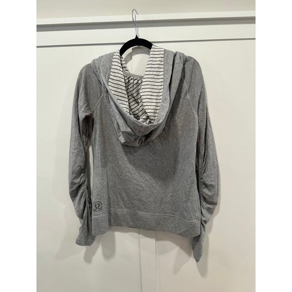 Lululemon Reversible Full Zip Sweatshirt Hoodie Size  6 - Picture 2 of 10